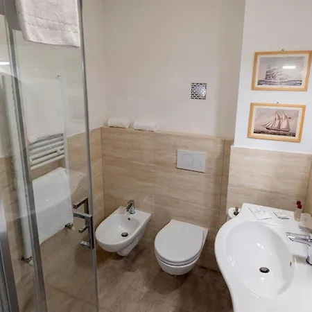 Elena's With Lodge, Near The Center Firenze