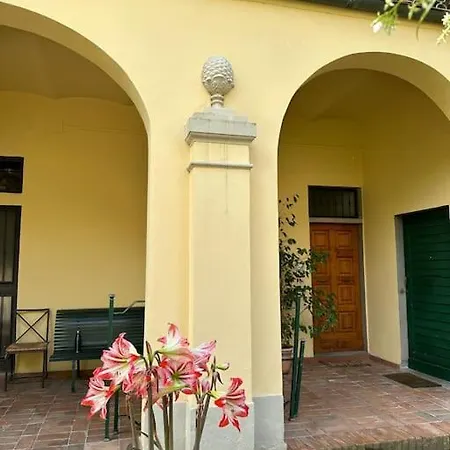 Elena's With Lodge, Near The Center Apartment Florence